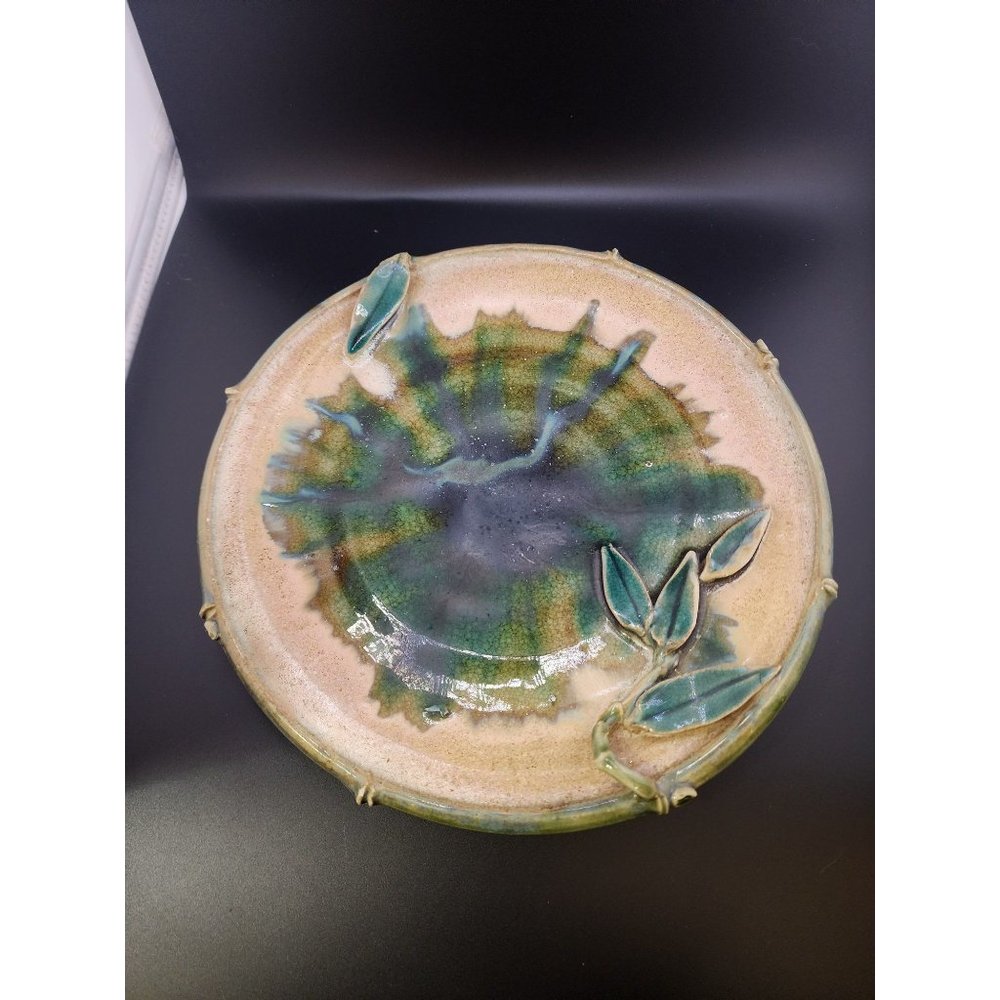 Majolica Style Glazed Plate (A6279)
